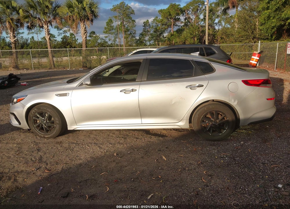 2020 KIA OPTIMA LX VIN: 5XXGT4L38LG438447