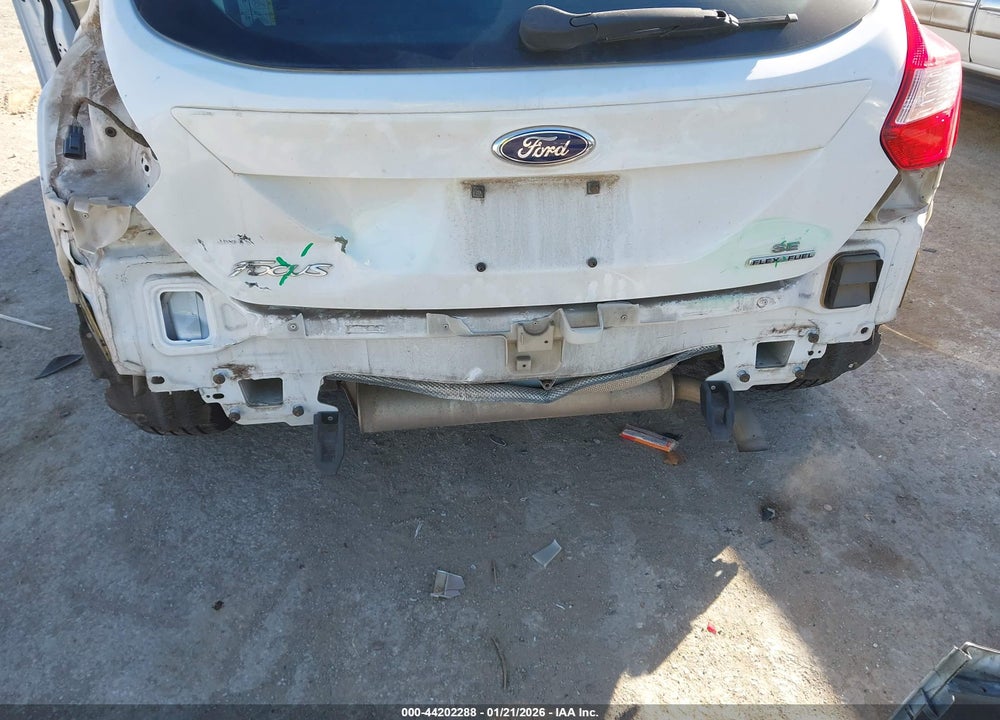 2014 FORD FOCUS SE VIN: 1FADP3K23EL163556