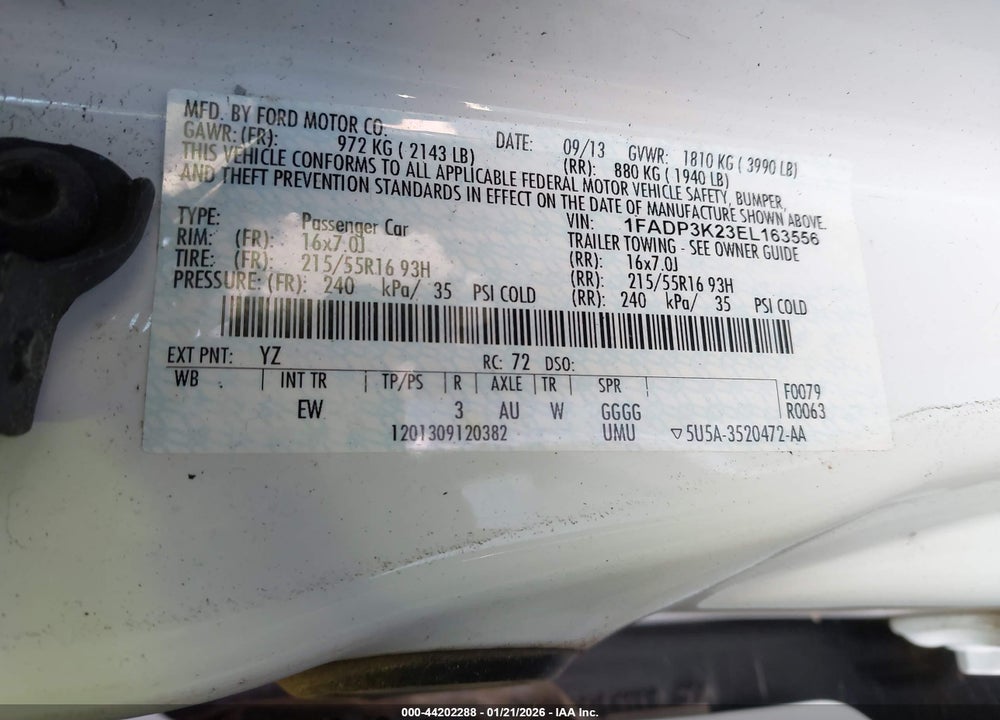 2014 FORD FOCUS SE VIN: 1FADP3K23EL163556