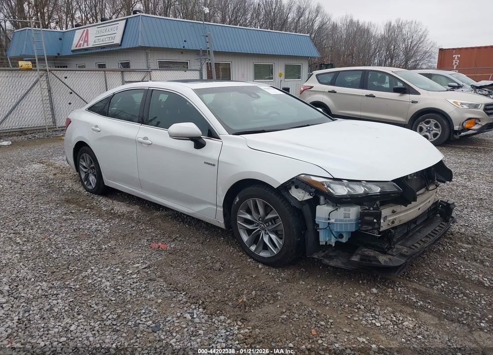 2020 TOYOTA AVALON HYBRID XLE VIN: 4T1A21FB1LU015967