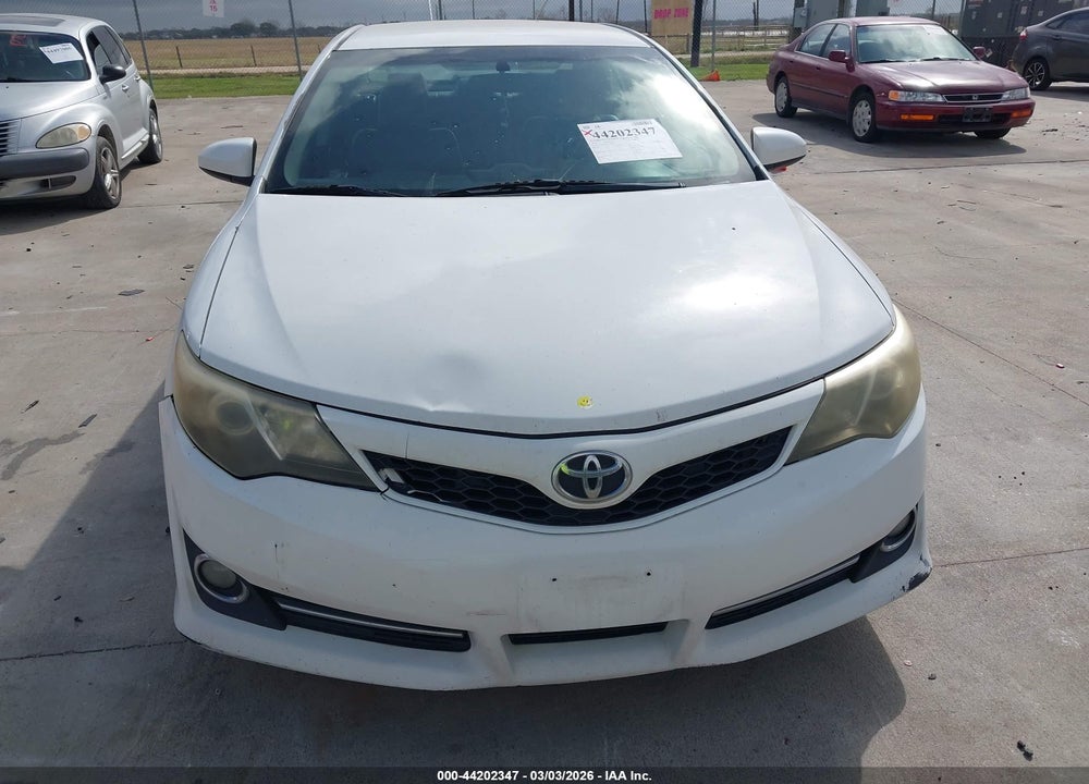 2014 TOYOTA CAMRY SE VIN: 4T1BF1FK0EU391295