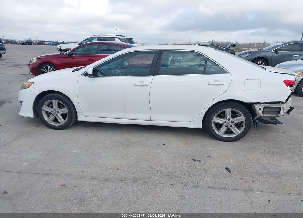 2014 TOYOTA CAMRY SE VIN: 4T1BF1FK0EU391295