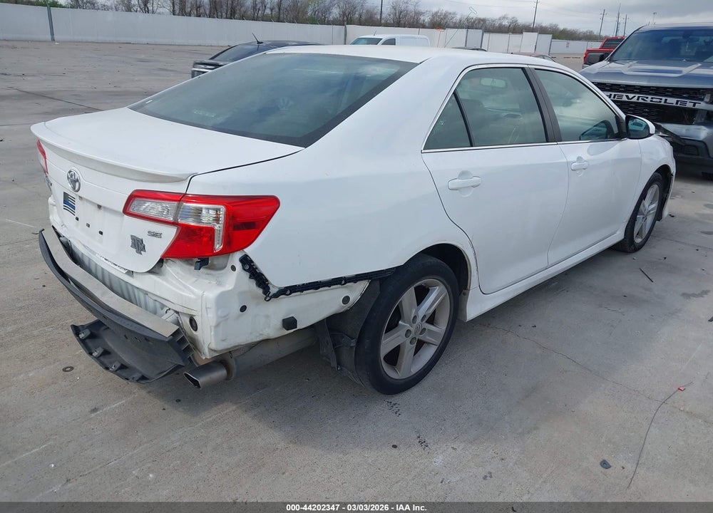 2014 TOYOTA CAMRY SE VIN: 4T1BF1FK0EU391295