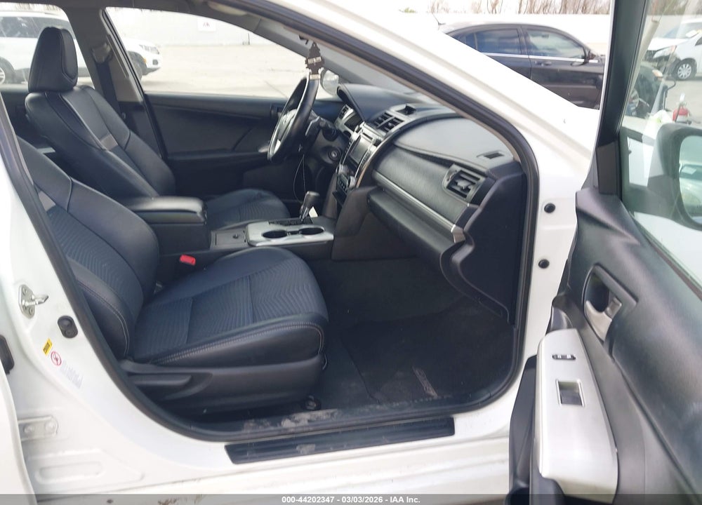 2014 TOYOTA CAMRY SE VIN: 4T1BF1FK0EU391295