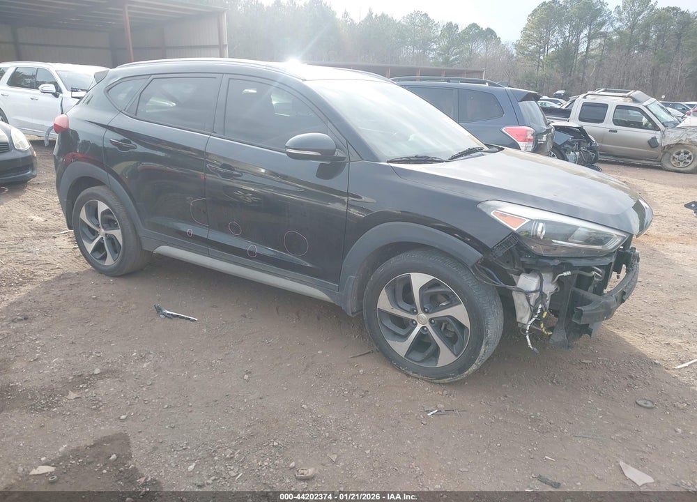 2018 HYUNDAI TUCSON SPORT VIN: KM8J33AL1JU694015