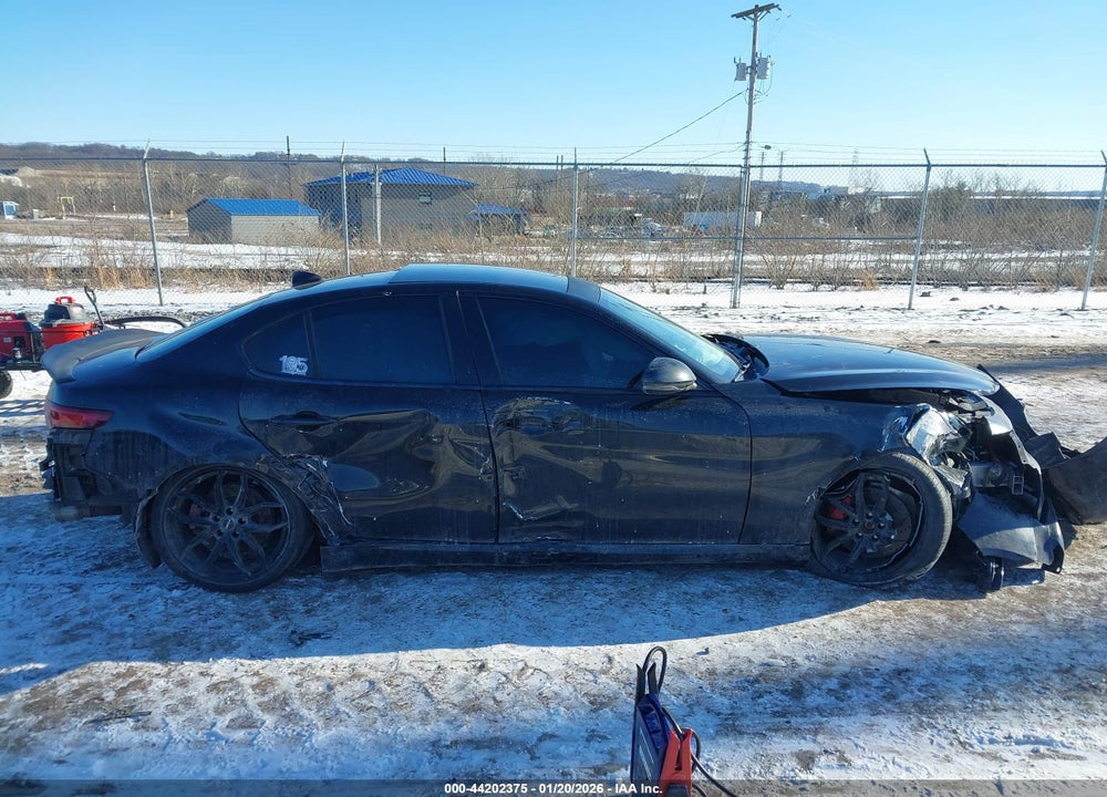 2017 ALFA ROMEO GIULIA TI AWD VIN: ZARFAEEN4H7544759