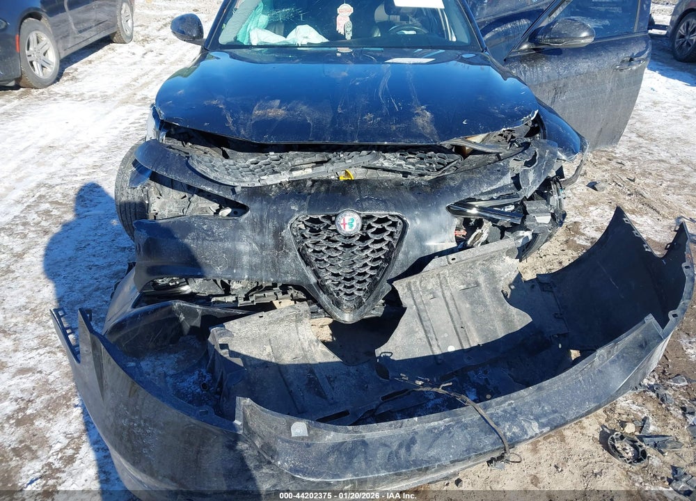 2017 ALFA ROMEO GIULIA TI AWD VIN: ZARFAEEN4H7544759
