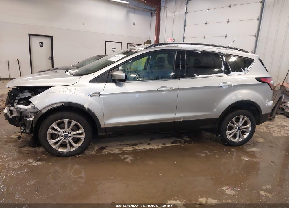 2017 FORD ESCAPE SE VIN: 1FMCU9G99HUE46304