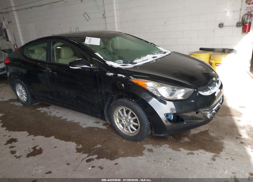 2012 HYUNDAI ELANTRA LIMITED VIN: 5NPDH4AE2CH086432