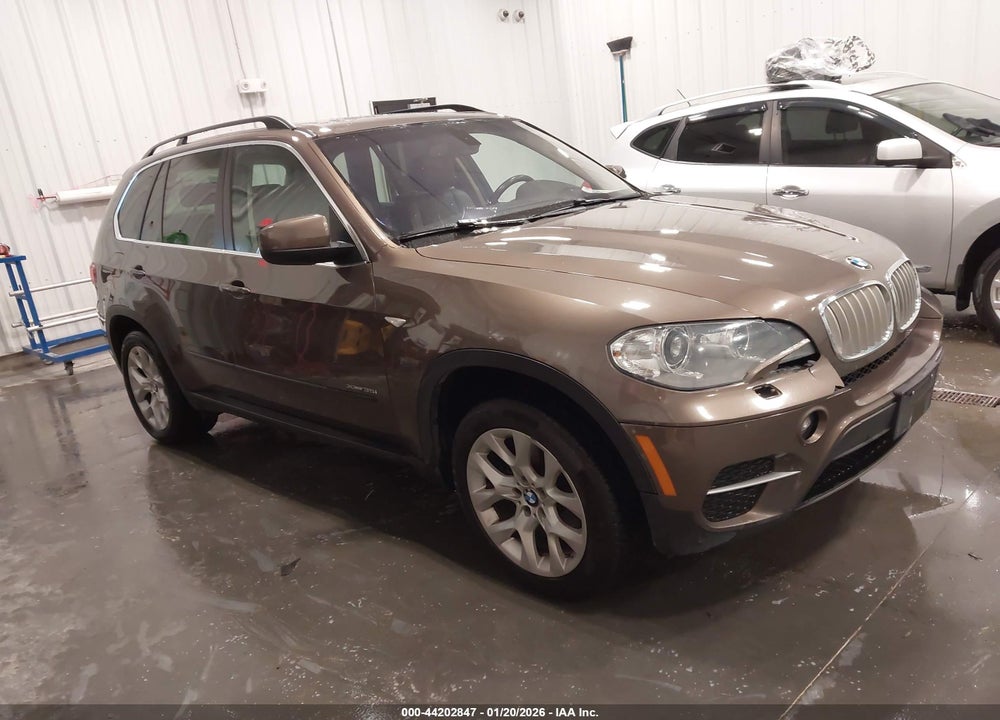 2013 BMW X5 XDRIVE35I/XDRIVE35I PREMIUM/XDRIVE35I SPORT ACTIVITY VIN: 5UXZV4C5XD0B04204