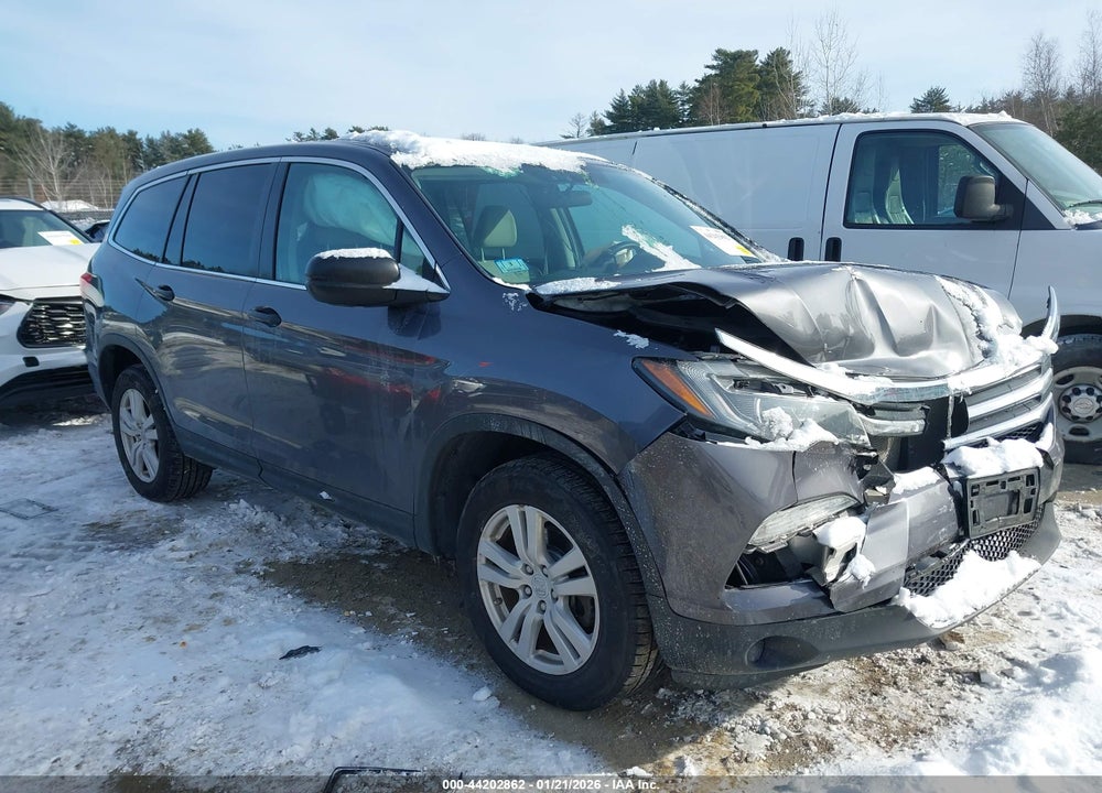 2018 HONDA PILOT LX VIN: 5FNYF6H13JB031070