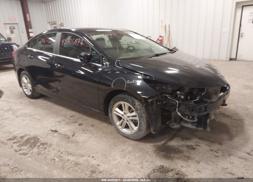 2017 CHEVROLET CRUZE LT AUTO VIN: 1G1BE5SM1H7192080