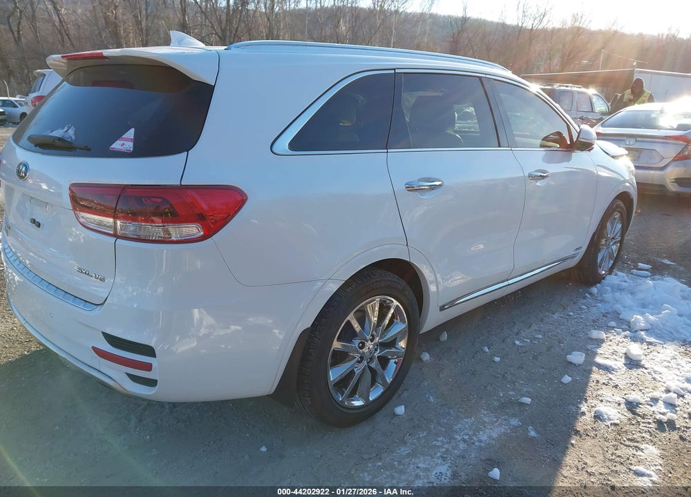 2017 KIA SORENTO 3.3L SXL VIN: 5XYPKDA5XHG227308