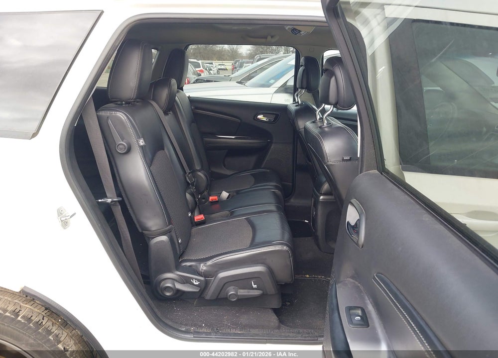2016 DODGE JOURNEY CROSSROAD PLUS VIN: 3C4PDCGB8GT124042