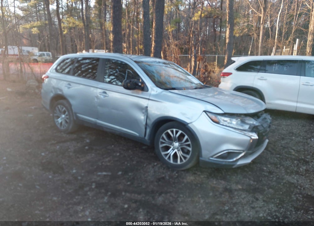2017 MITSUBISHI OUTLANDER ES VIN: JA4AD2A38HZ055794