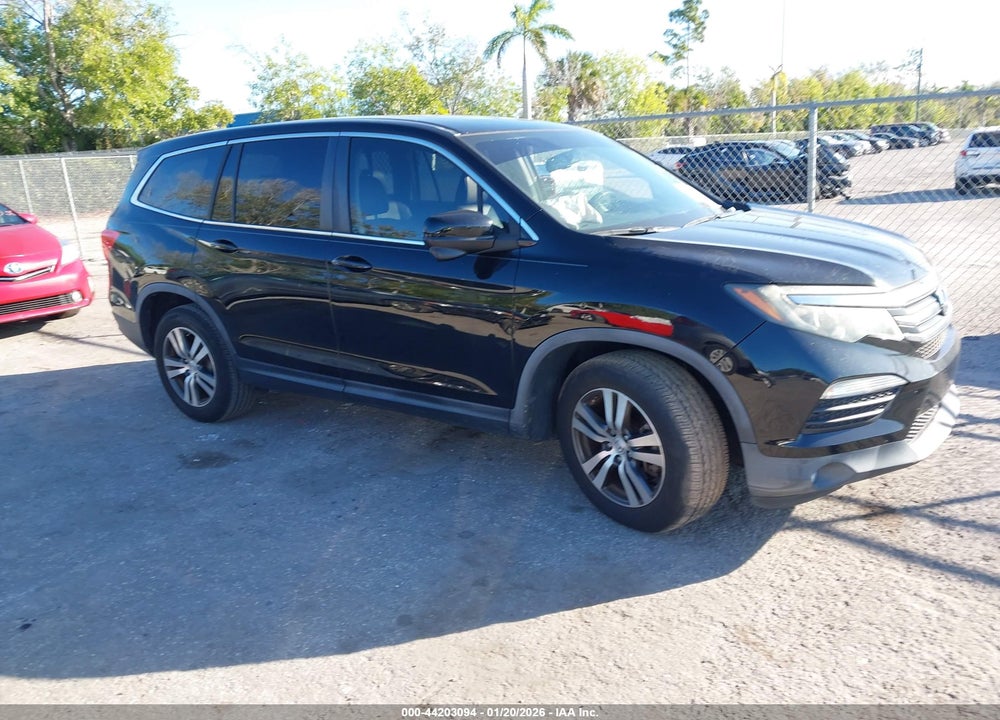 2017 HONDA PILOT EX-L VIN: 5FNYF5H86HB014149