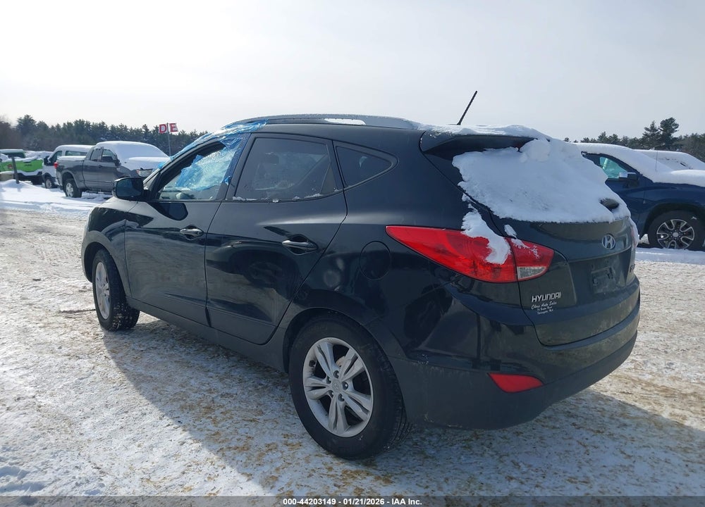 2011 HYUNDAI TUCSON GLS VIN: KM8JU3AC2BU187767
