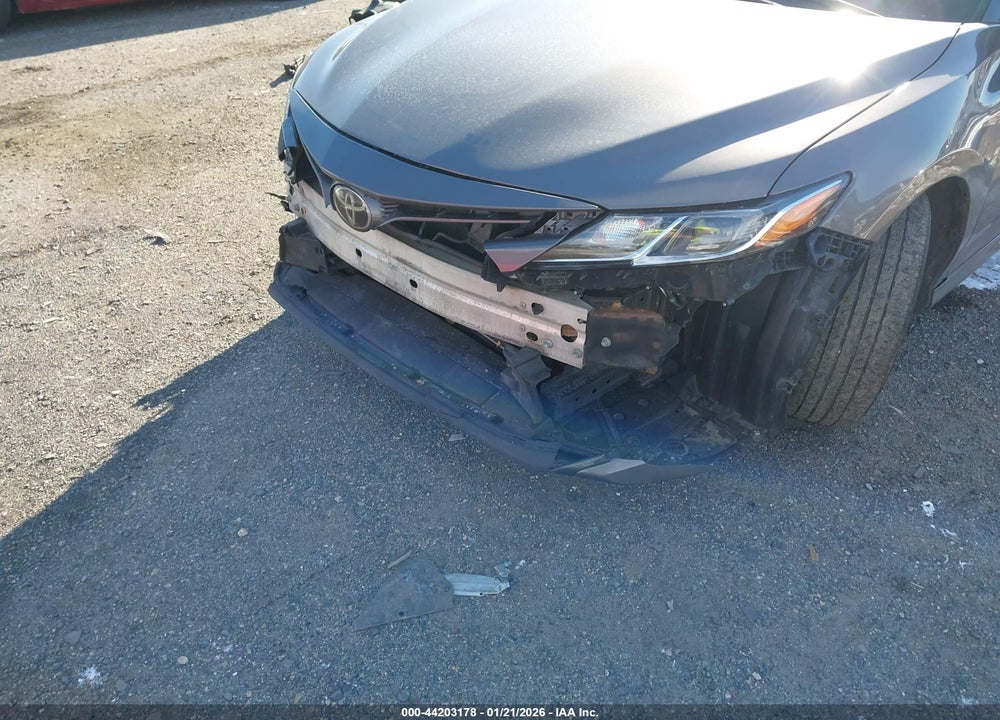 2019 TOYOTA CAMRY LE VIN: 4T1B11HK7KU220342