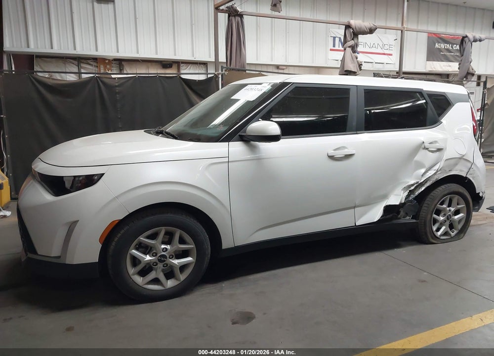 2023 KIA SOUL LX VIN: KNDJ23AU8P7873904