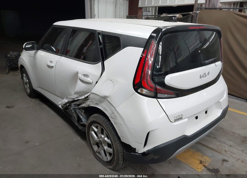 2023 KIA SOUL LX VIN: KNDJ23AU8P7873904
