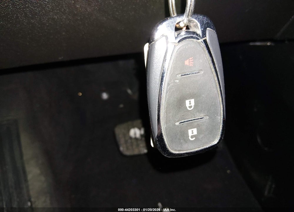2020 CHEVROLET EQUINOX FWD 2FL VIN: 2GNAXJEV3L6196061