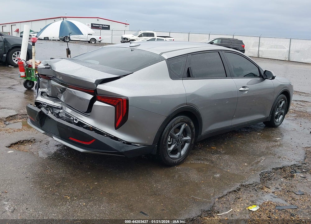 2025 KIA K4 LXS VIN: 3KPFT4DEXSE187160