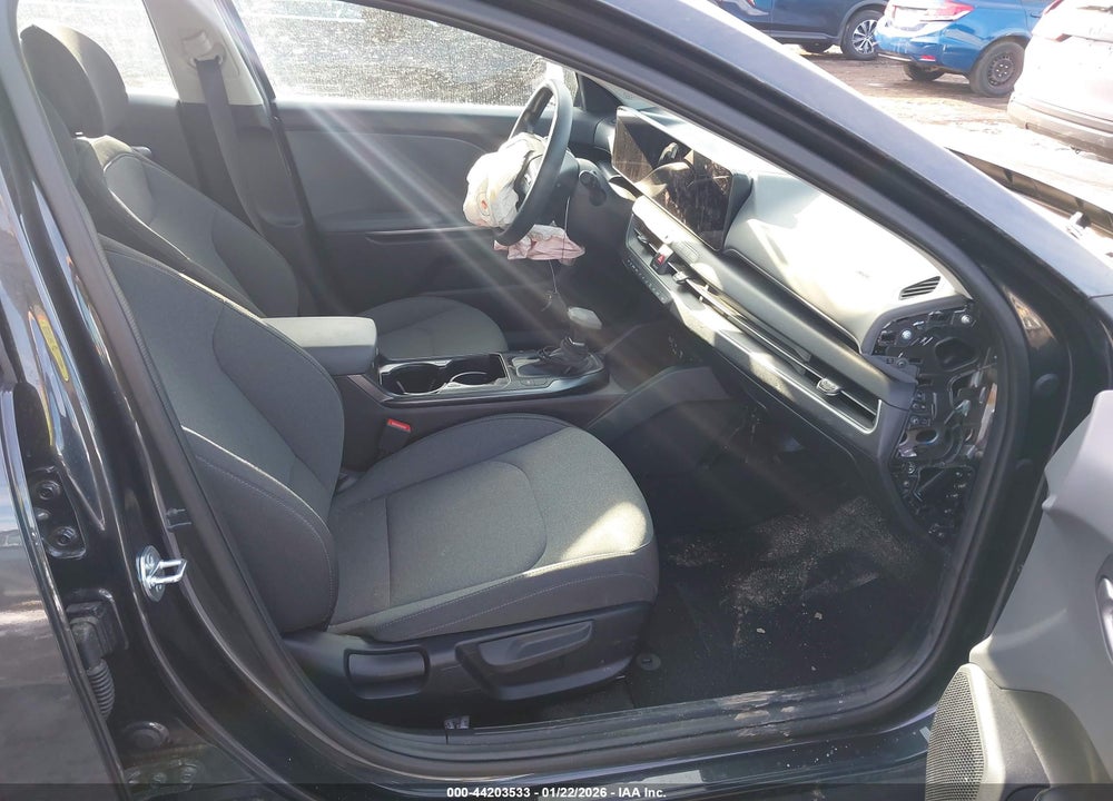 2025 KIA K4 LXS VIN: 3KPFT4DE0SE020869