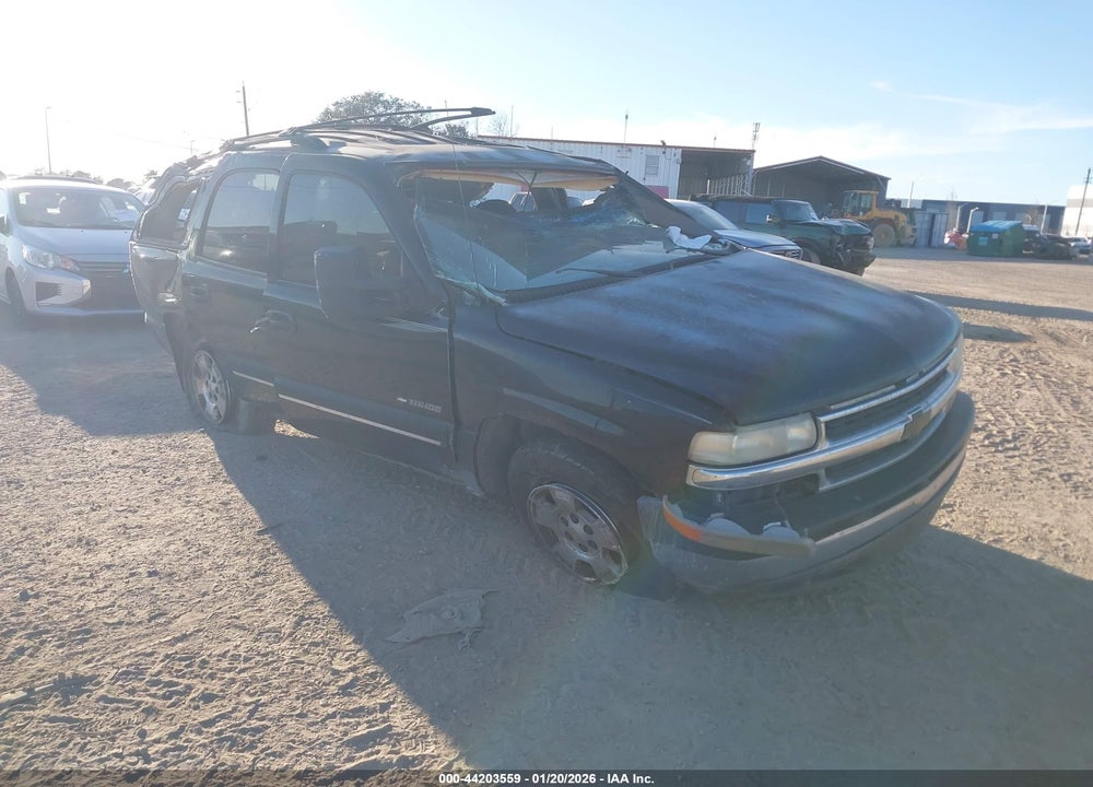 2001 CHEVROLET TAHOE LS VIN: 1GNEC13T01R100340