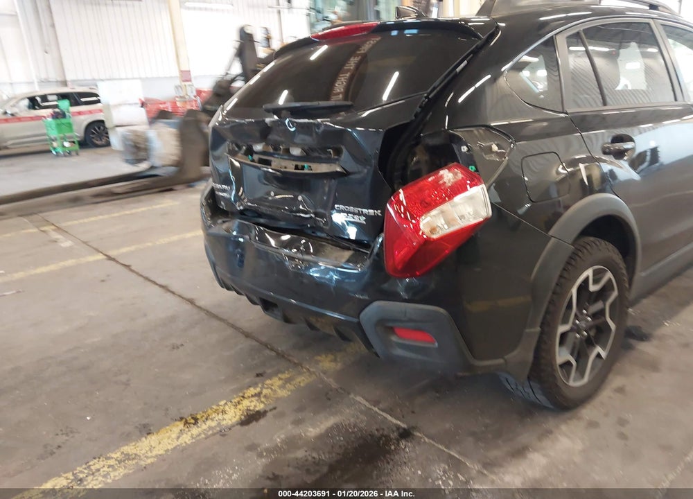 2017 SUBARU CROSSTREK 2.0I PREMIUM VIN: JF2GPADC3HH280046