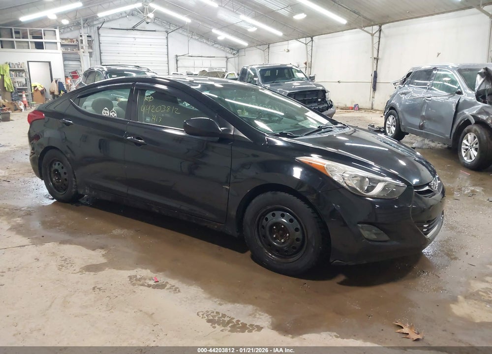 2013 HYUNDAI ELANTRA GLS VIN: 5NPDH4AE1DH321095