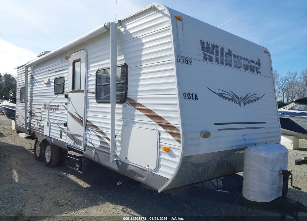 2011 FOREST RIVER WILDWOOD 26TBSS VIN: 4X4TWDB23BA246100