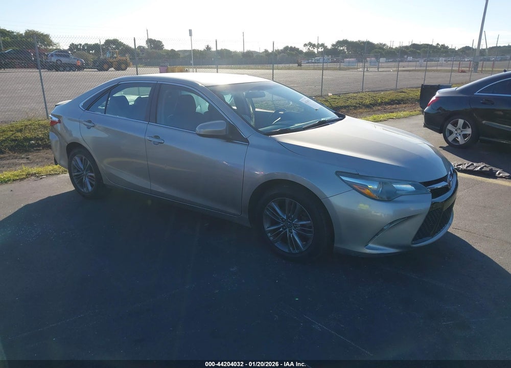 2016 TOYOTA CAMRY SE VIN: 4T1BF1FK6GU215077
