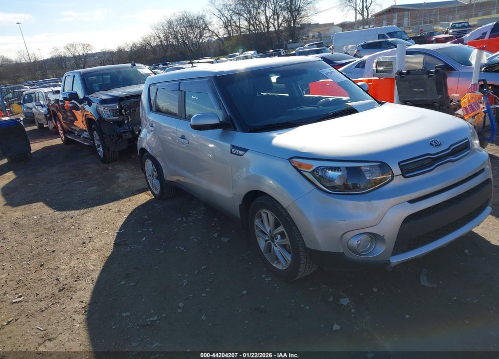 2017 KIA SOUL + VIN: KNDJP3A5XH7488775