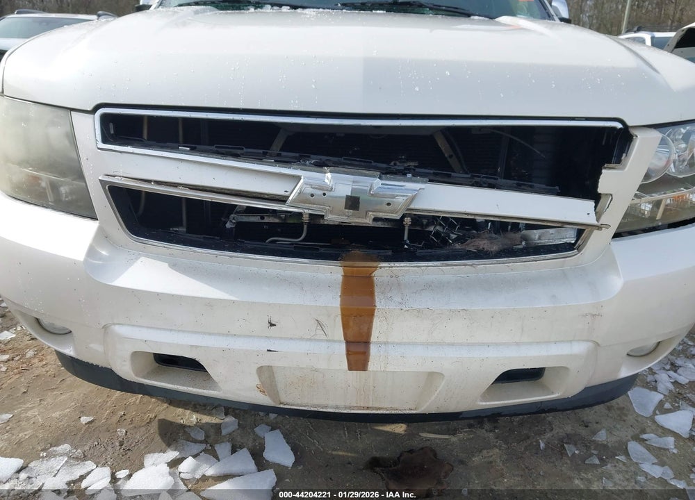 2011 CHEVROLET SUBURBAN 1500 LTZ VIN: 1GNSCKE0XBR396447