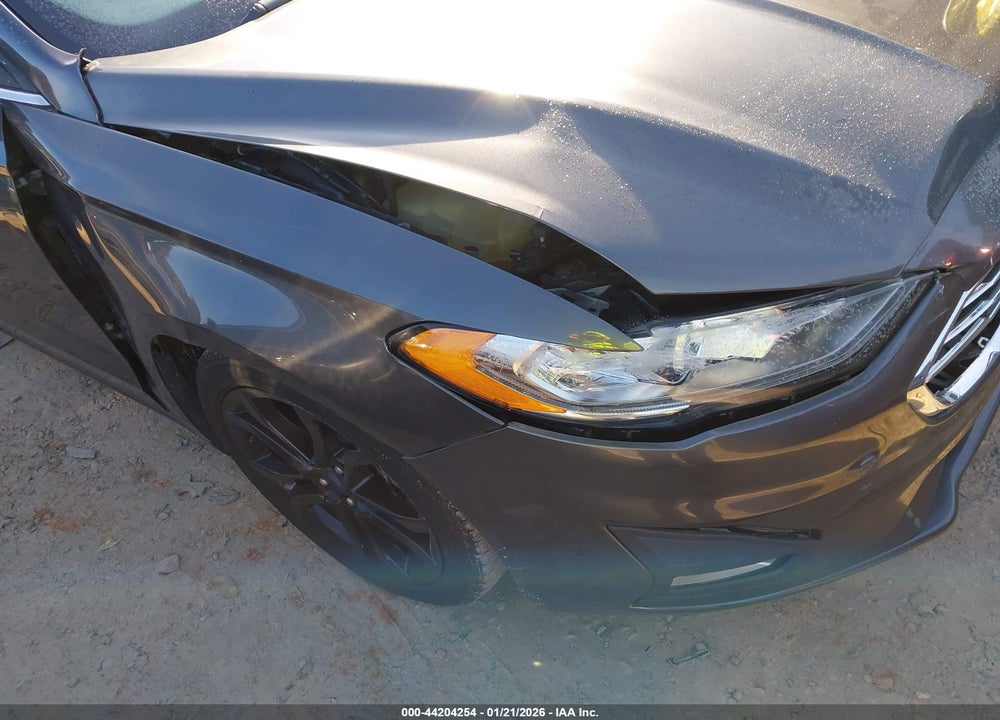 2020 FORD FUSION SE VIN: 3FA6P0HDXLR229793
