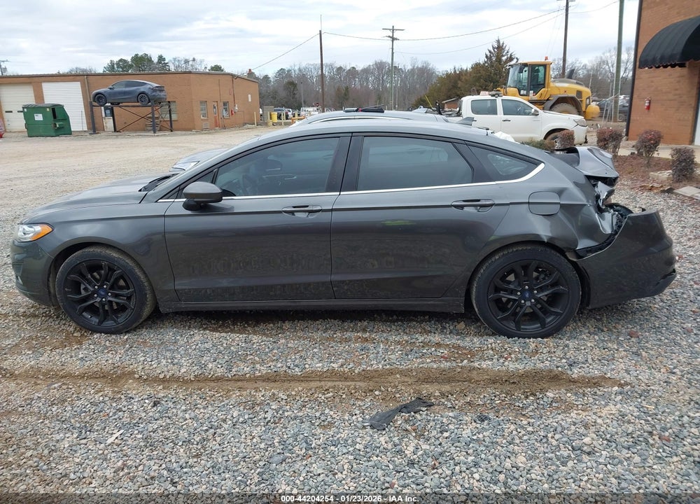 2020 FORD FUSION SE VIN: 3FA6P0HDXLR229793