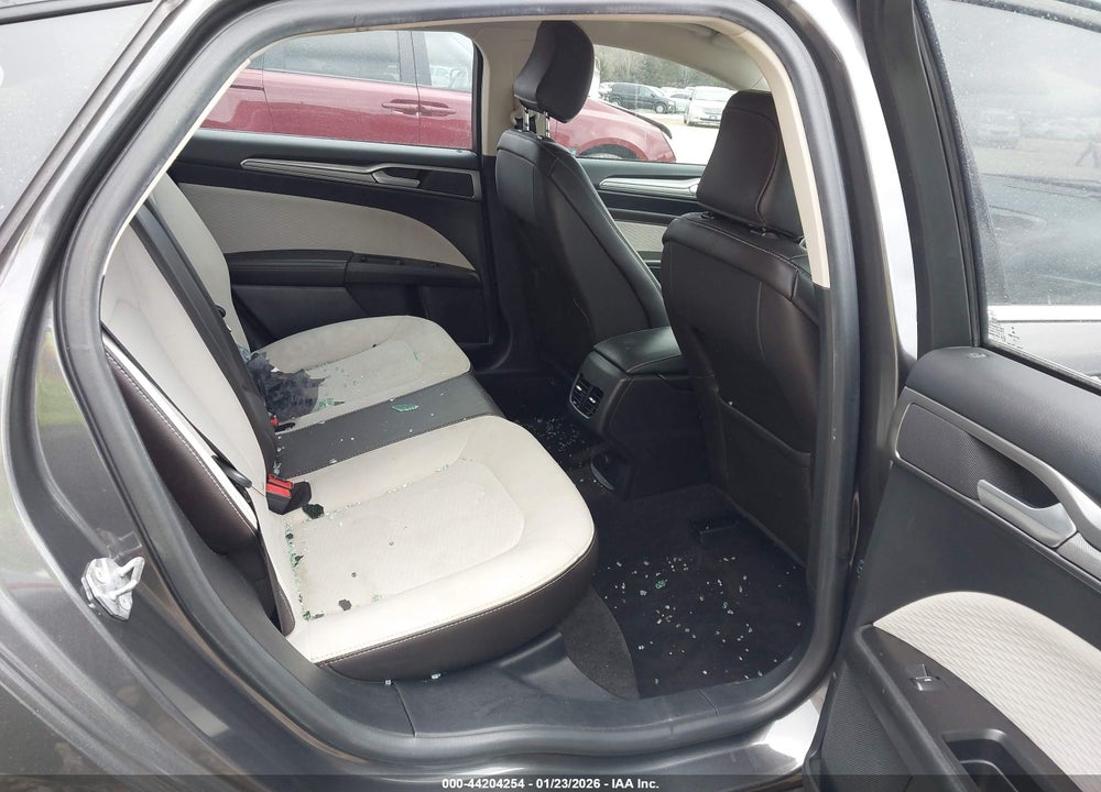 2020 FORD FUSION SE VIN: 3FA6P0HDXLR229793