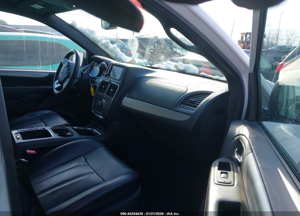 2017 DODGE GRAND CARAVAN GT VIN: 2C4RDGEG2HR641520