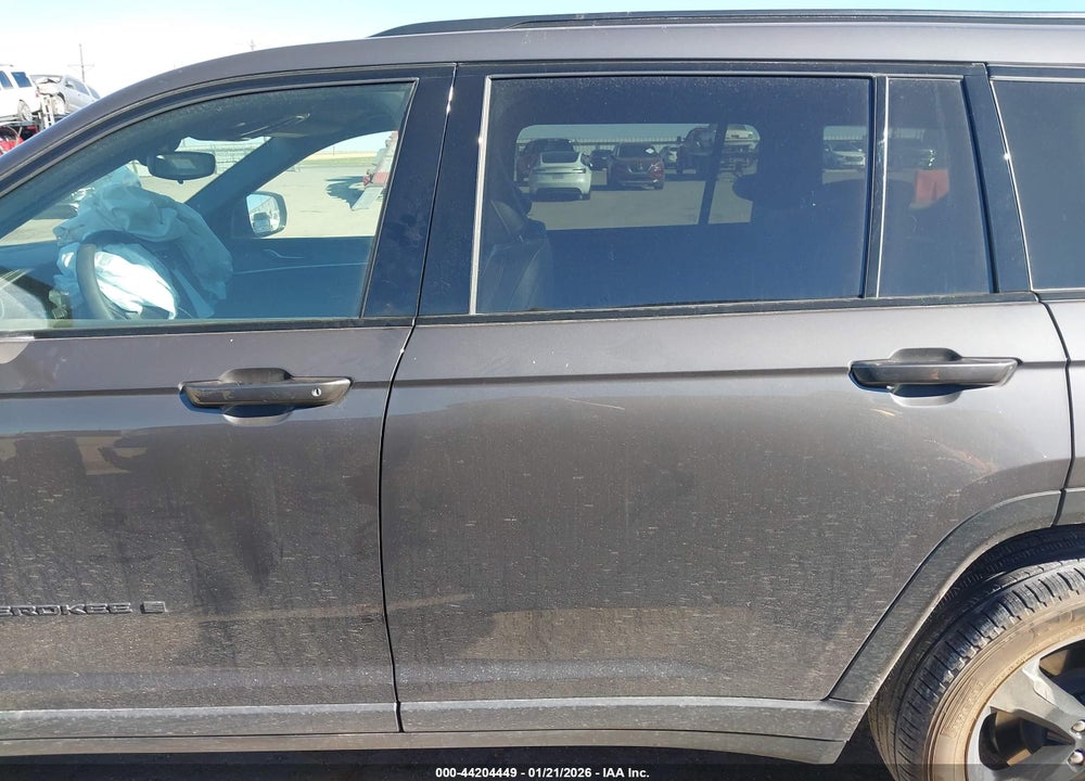 2024 JEEP GRAND CHEROKEE L LIMITED 4X4 VIN: 1C4RJKBG2R8553001