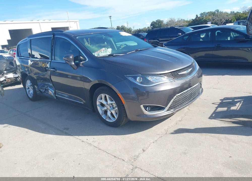 2017 CHRYSLER PACIFICA TOURING-L VIN: 2C4RC1BG2HR516134