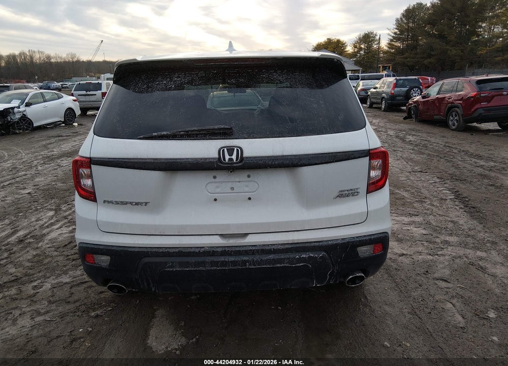 2021 HONDA PASSPORT AWD SPORT VIN: 5FNYF8H24MB019776