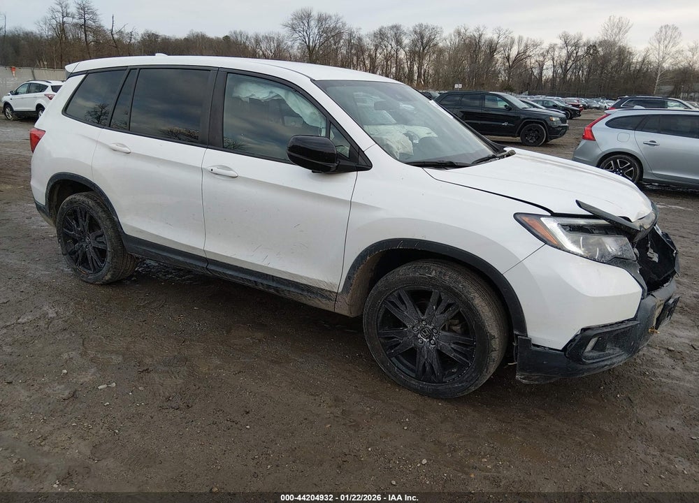 2021 HONDA PASSPORT AWD SPORT VIN: 5FNYF8H24MB019776