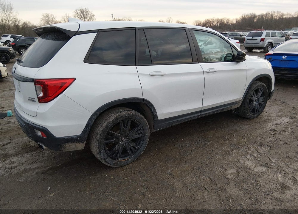 2021 HONDA PASSPORT AWD SPORT VIN: 5FNYF8H24MB019776