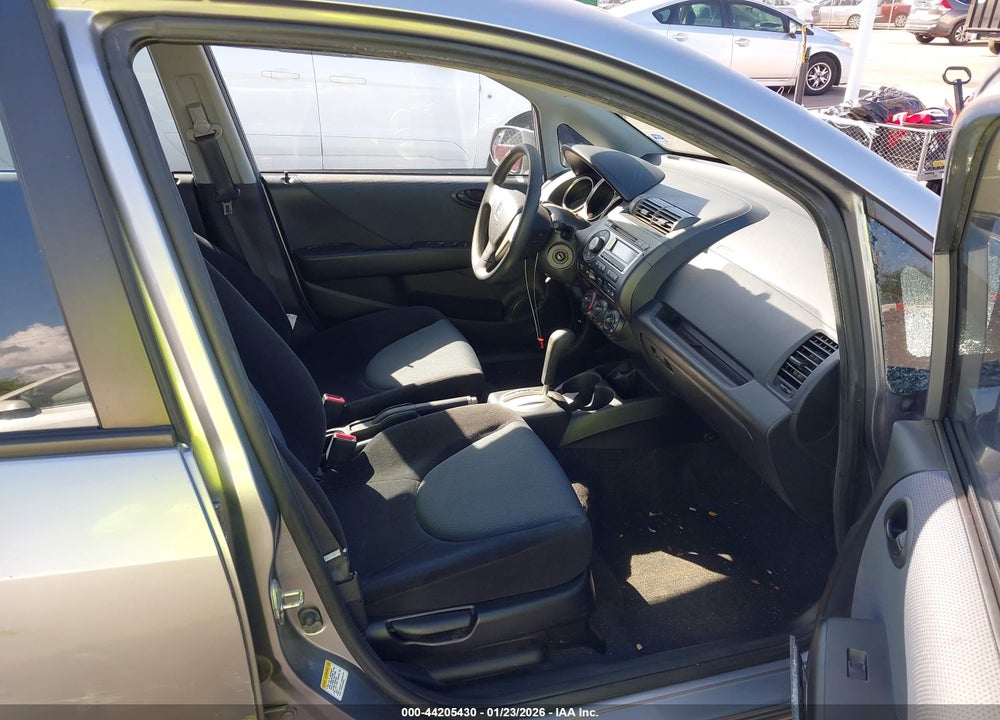 2008 HONDA FIT VIN: JHMGD38498S034318