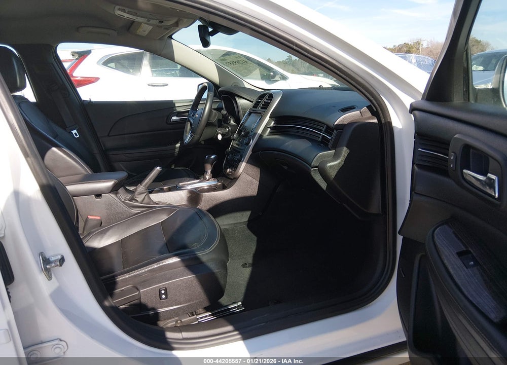 2014 CHEVROLET MALIBU VIN: 1G11E5SL2EU132423