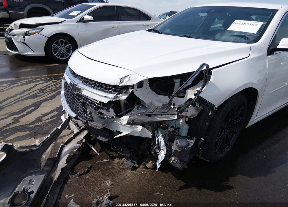 2014 CHEVROLET MALIBU VIN: 1G11E5SL2EU132423