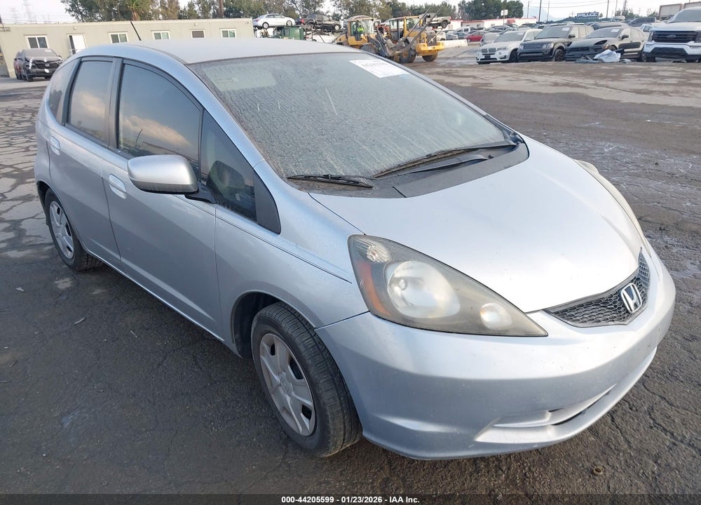 2012 HONDA FIT VIN: JHMGE8H34CS000930