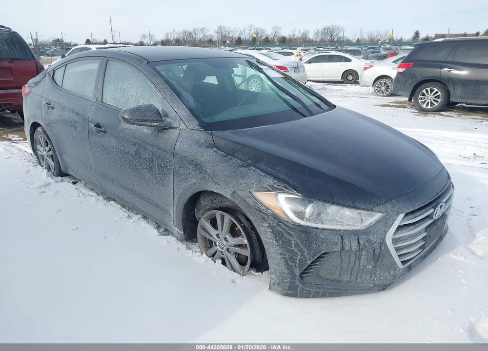 2018 HYUNDAI ELANTRA SEL VIN: 5NPD84LF7JH358525