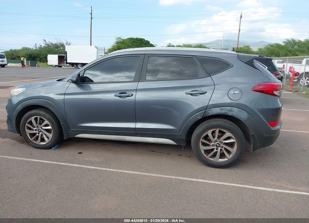 2018 HYUNDAI TUCSON SEL VIN: KM8J33A41JU626791