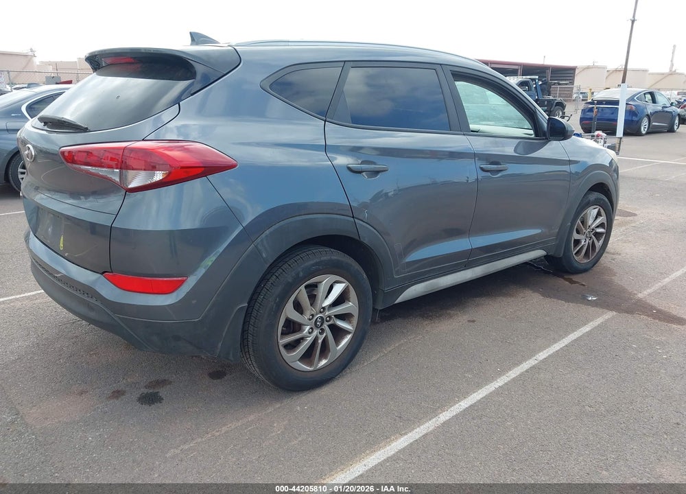 2018 HYUNDAI TUCSON SEL VIN: KM8J33A41JU626791